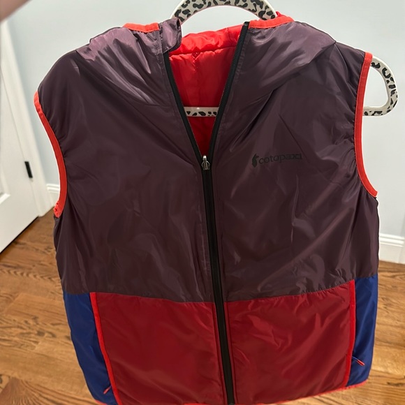 Cotopaxi Hooded Vest Size M - Picture 4 of 5